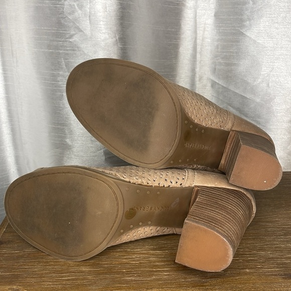 Lucky Brand Livey Women’s 9W Peep Toe Block Heel Tan Ankle Bootie - Picture 5 of 10